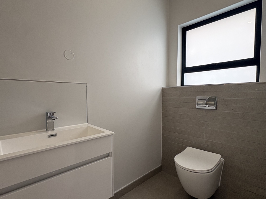 4 Bedroom Property for Sale in Sandown Western Cape